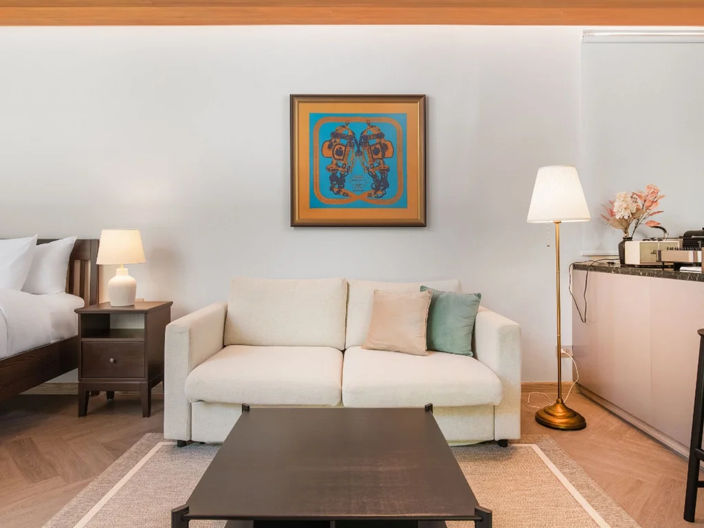 Villa with Lake View