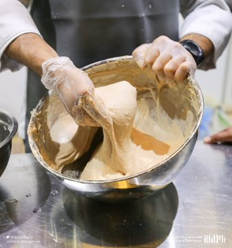 الأكلات الشعبية في المهرجان