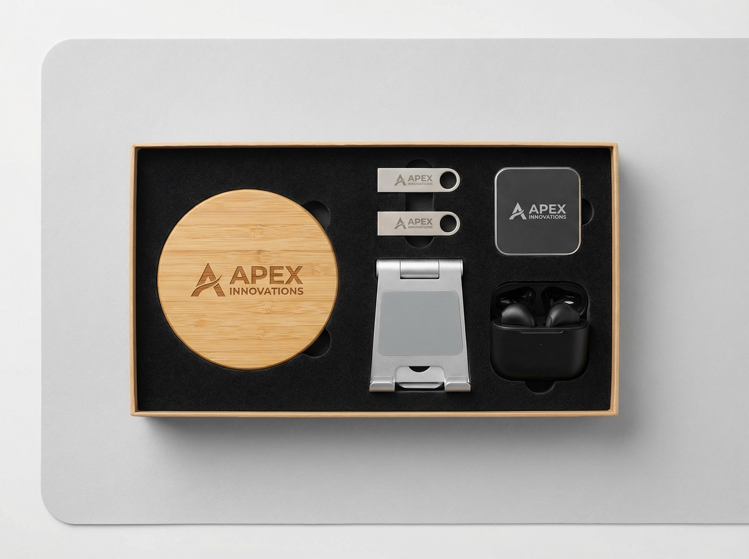 TECH ACCESSORIES GIFT SET
