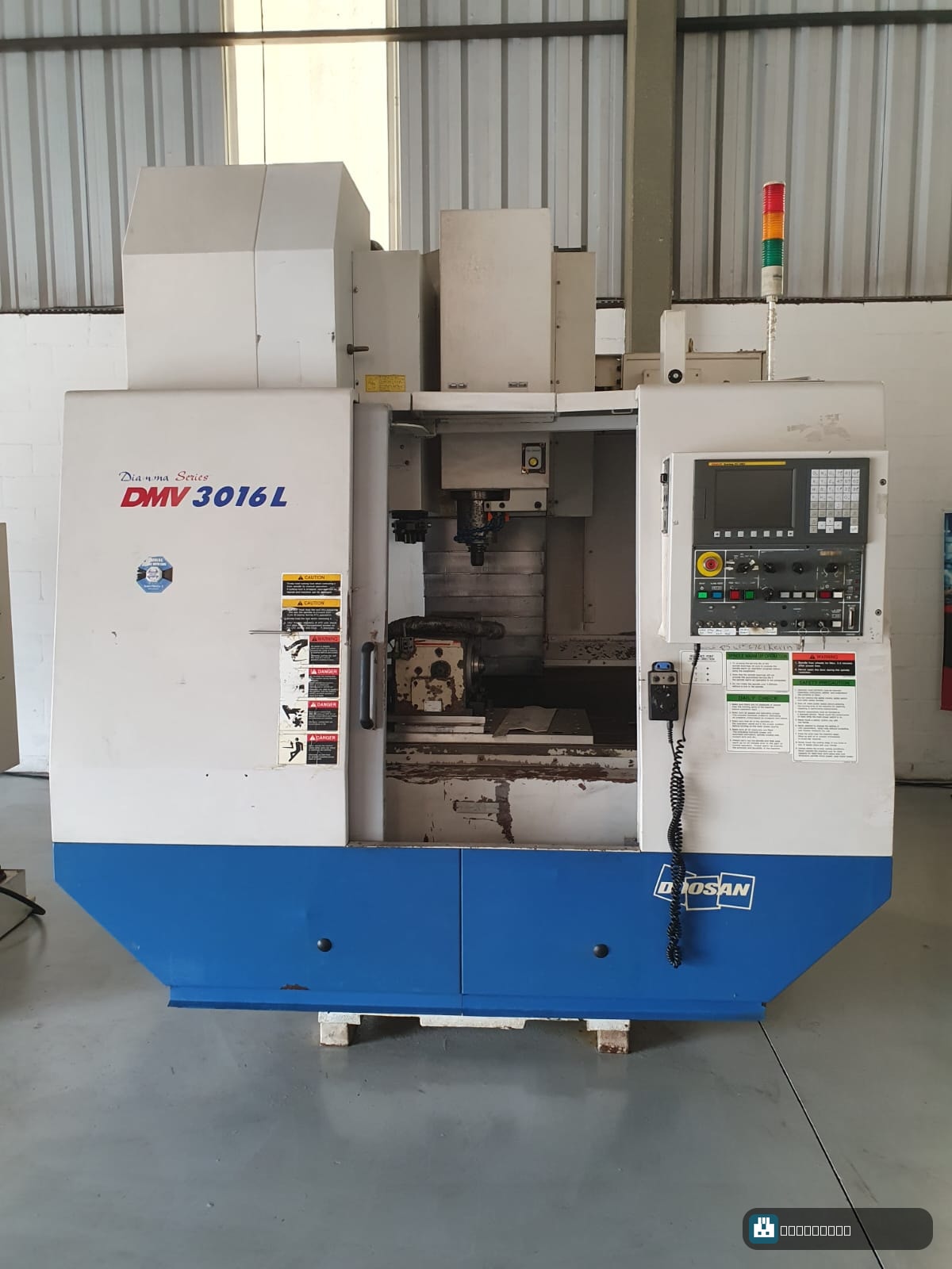 Doosan DMV 3016L — Centro de Usinagem Vertical Doosan DMV 3016L Usado