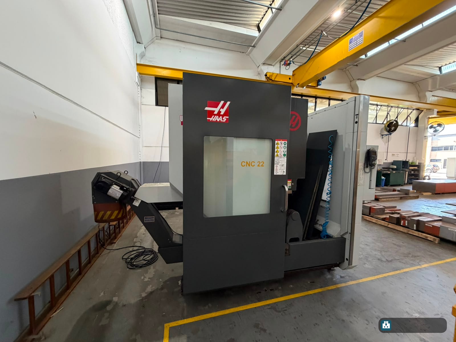 HAAS UMC-750SS — Centro de Usinagem Vertical Usado