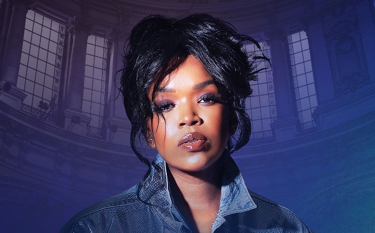 Anna Joyce: Campo pequeno foi pequeno para a dimensão da grande artista 