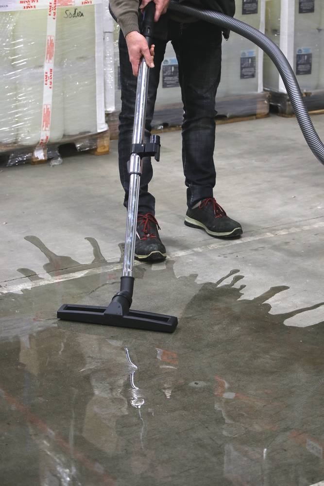 ASPIRATEUR EAU ET POUSSIERE 20L 230V 1200W CUVE PLASTIQUE PRISE ELECTROPORTATIF - Produit équipements d'ateliers professio...