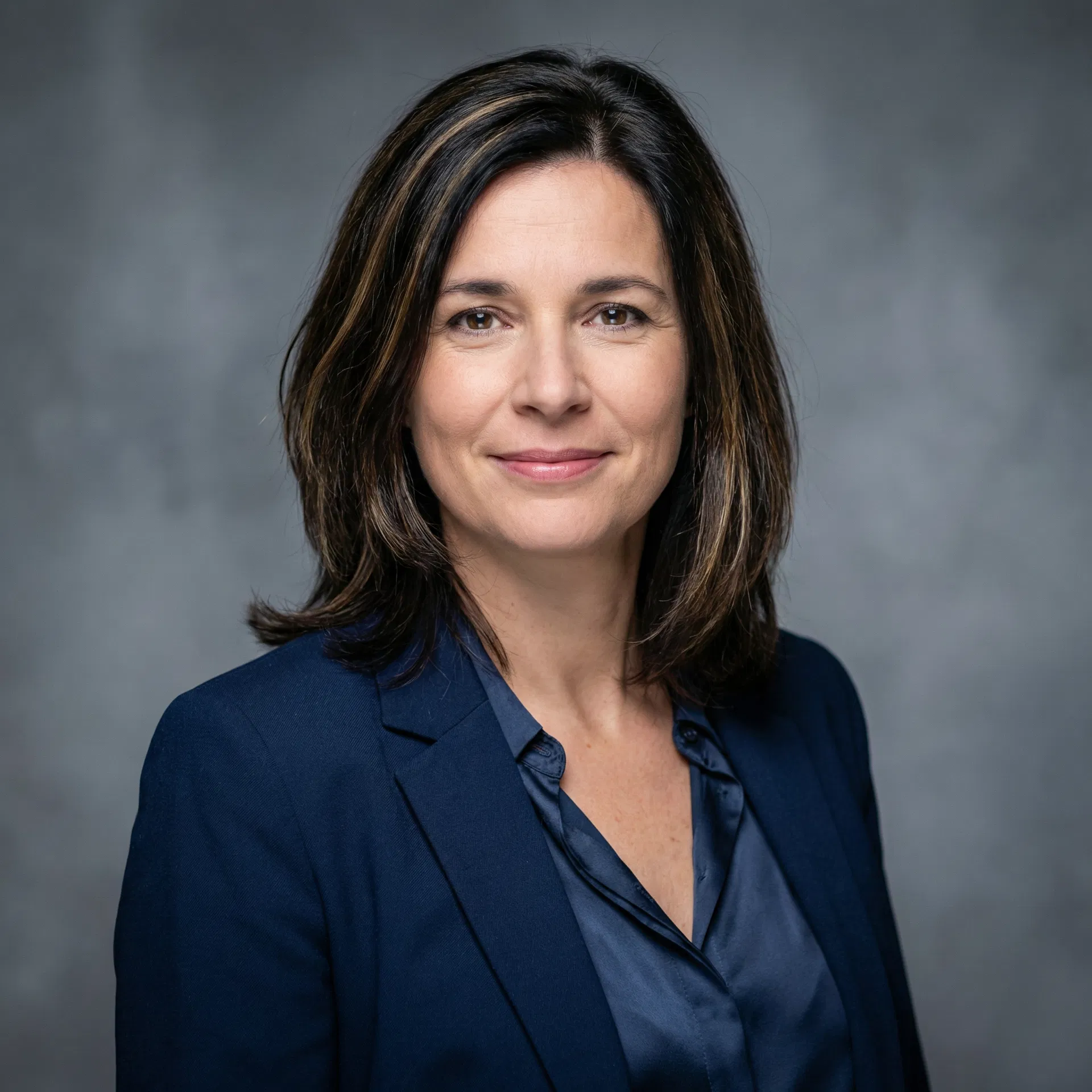 Isabelle V.