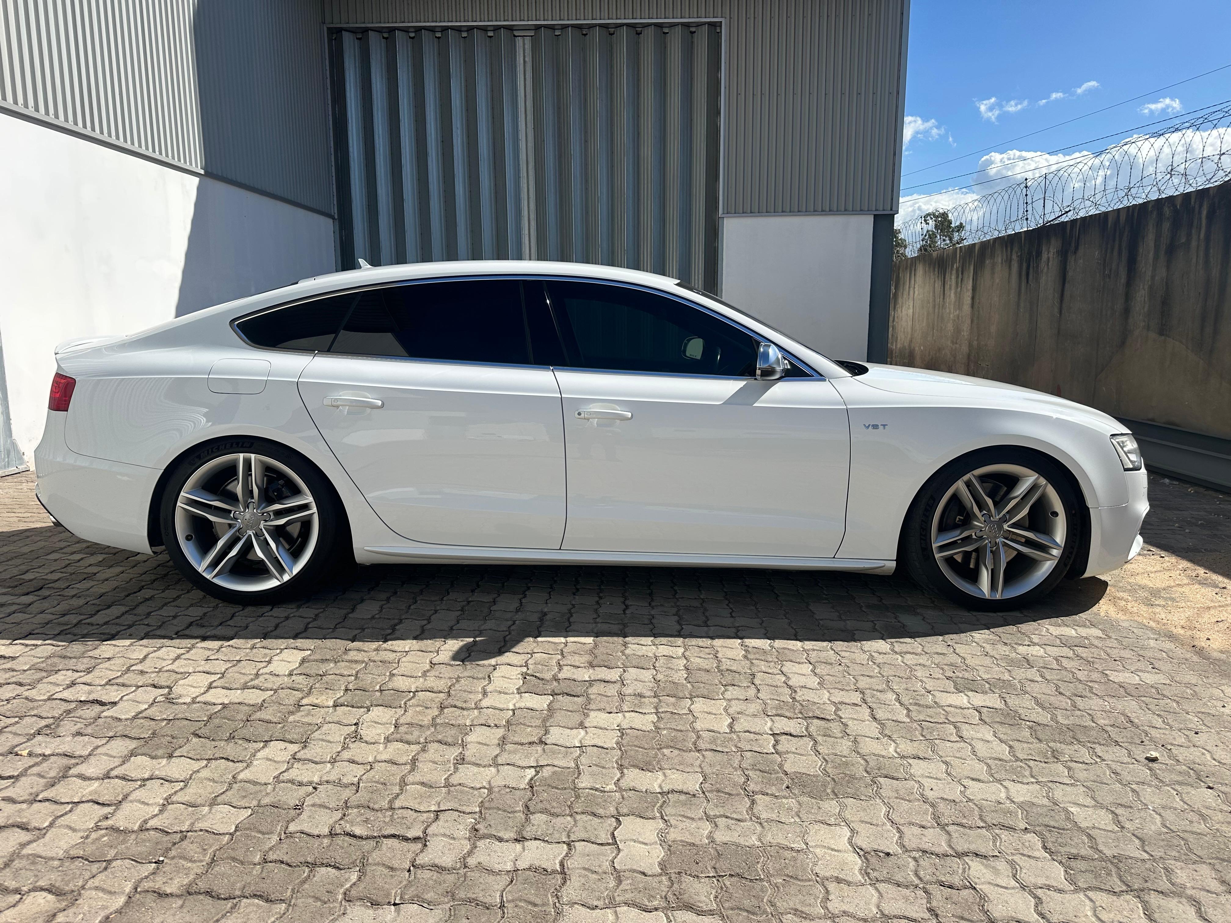 Audi S5 2012 4
