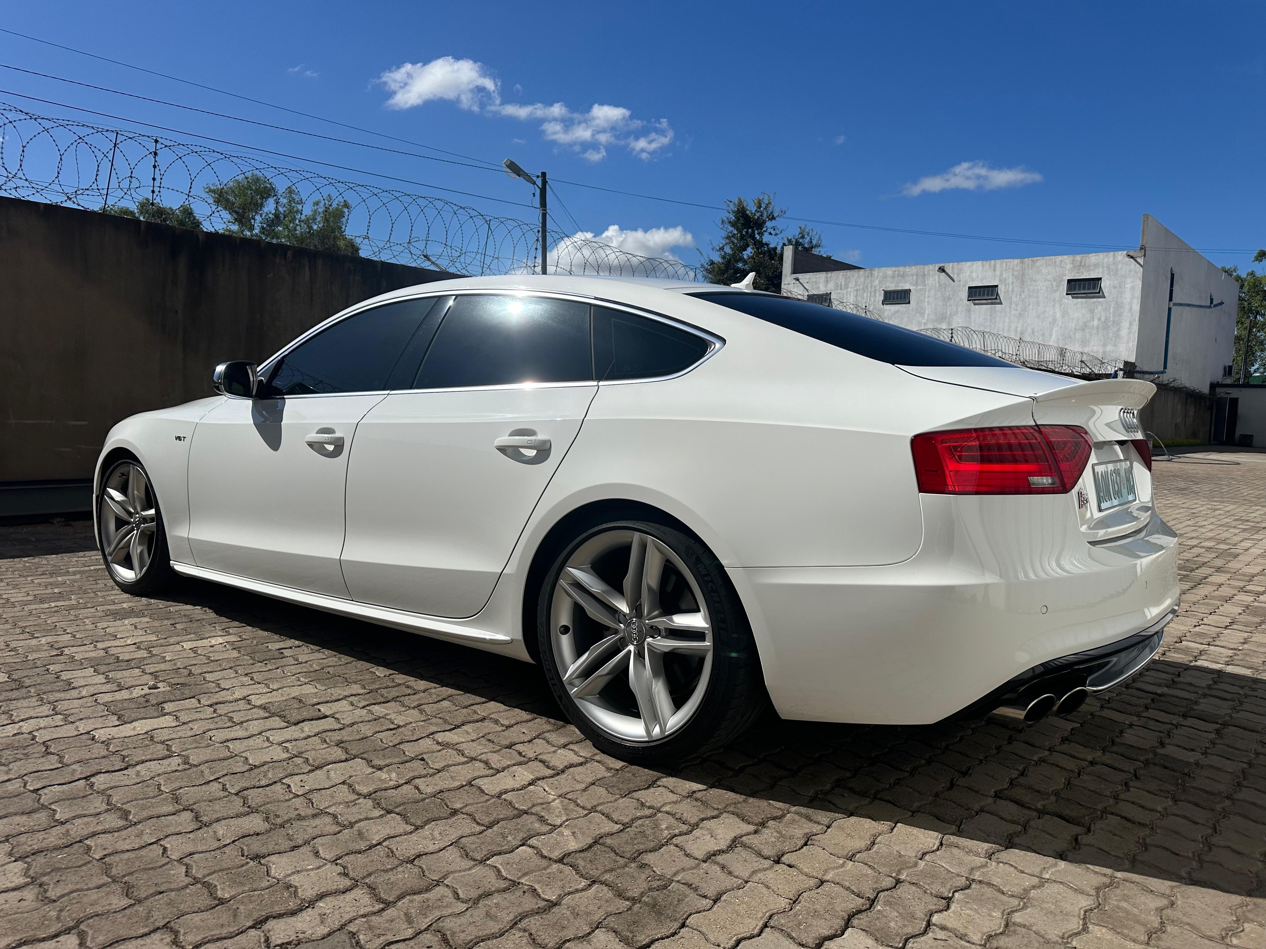 Audi S5 2012 7