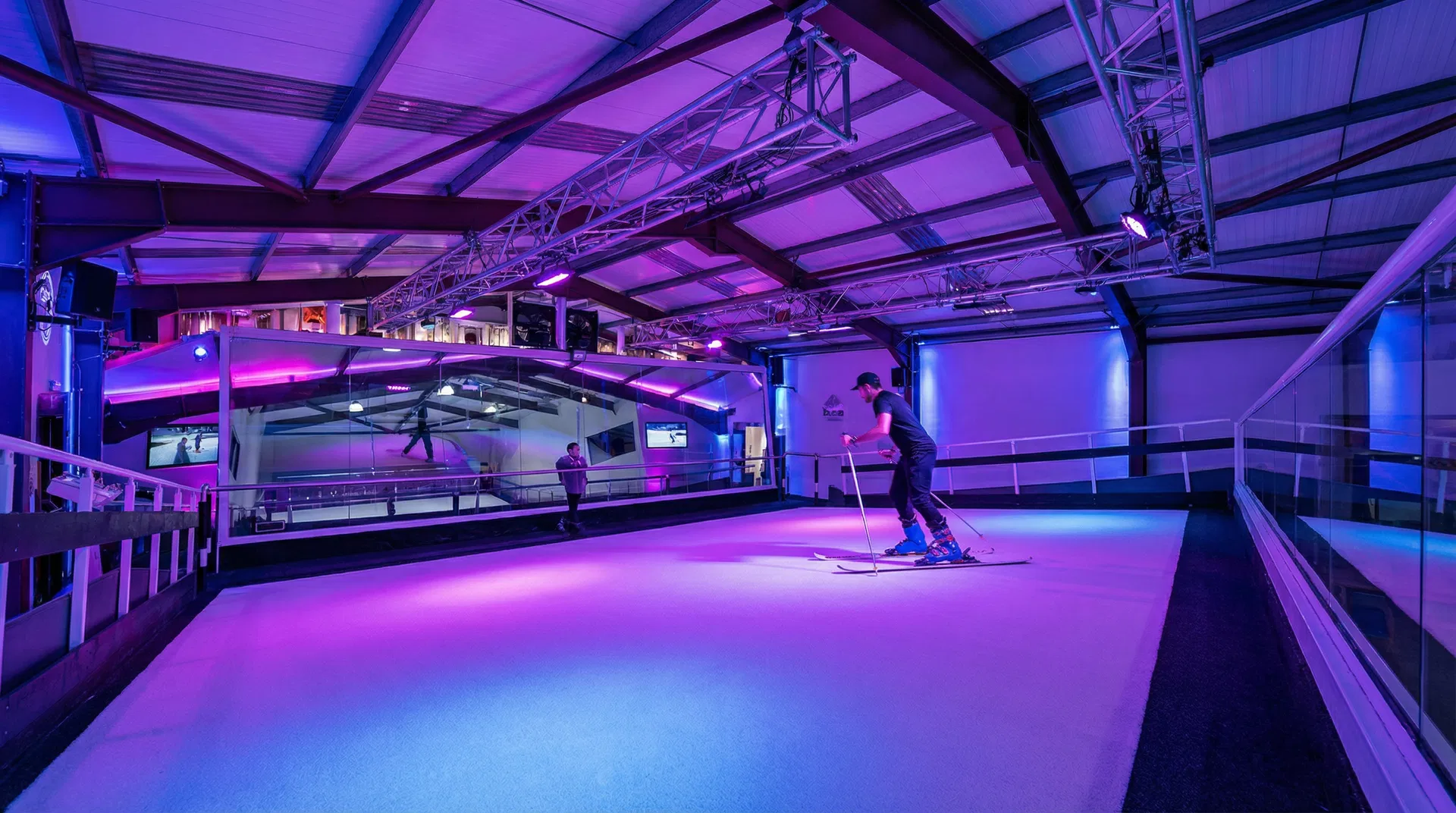 Chel-Ski London ski resort