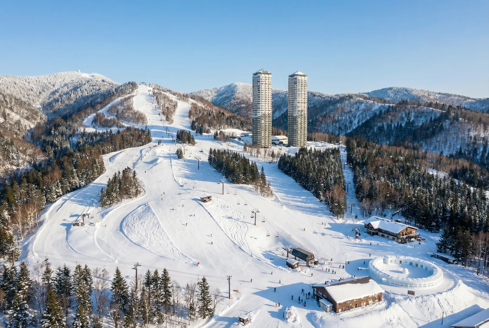Tomamu ski resort