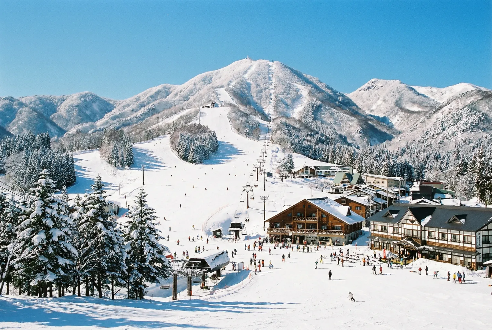 Hyounosen Kokusai ski resort