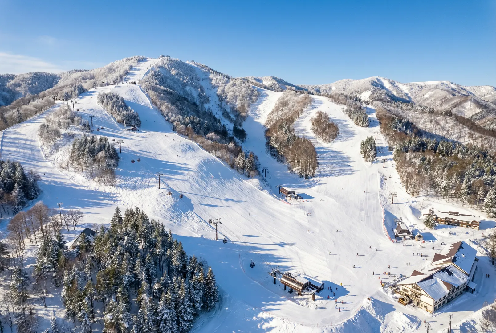 Oze Iwakura ski resort