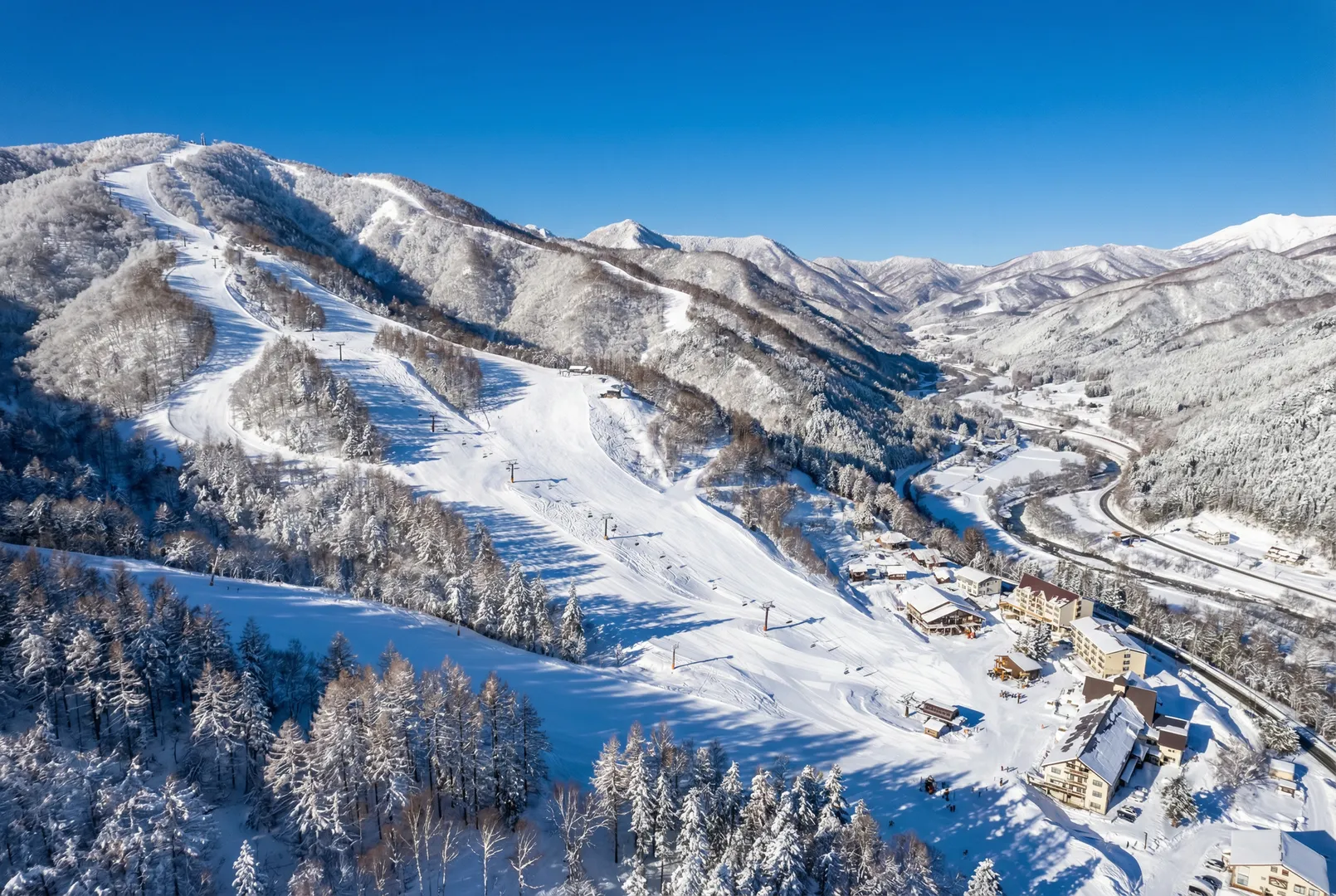 Oze Tokura ski resort