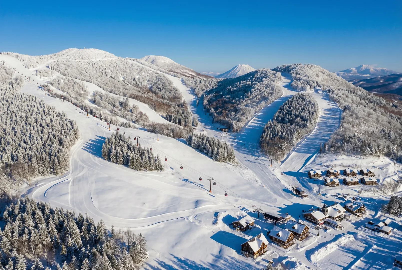 Tenpoku ski resort