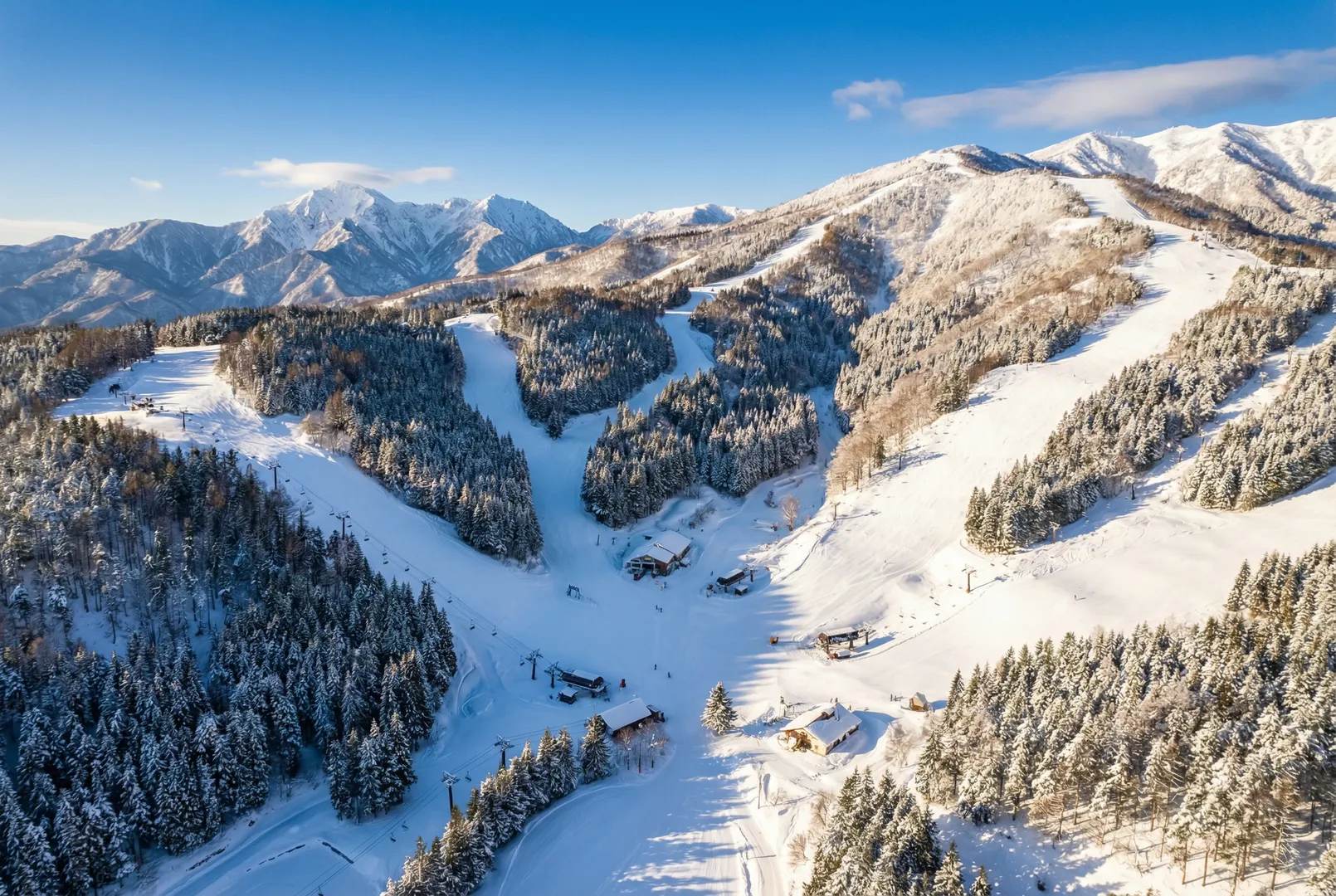 Utsukushinokuni ski resort