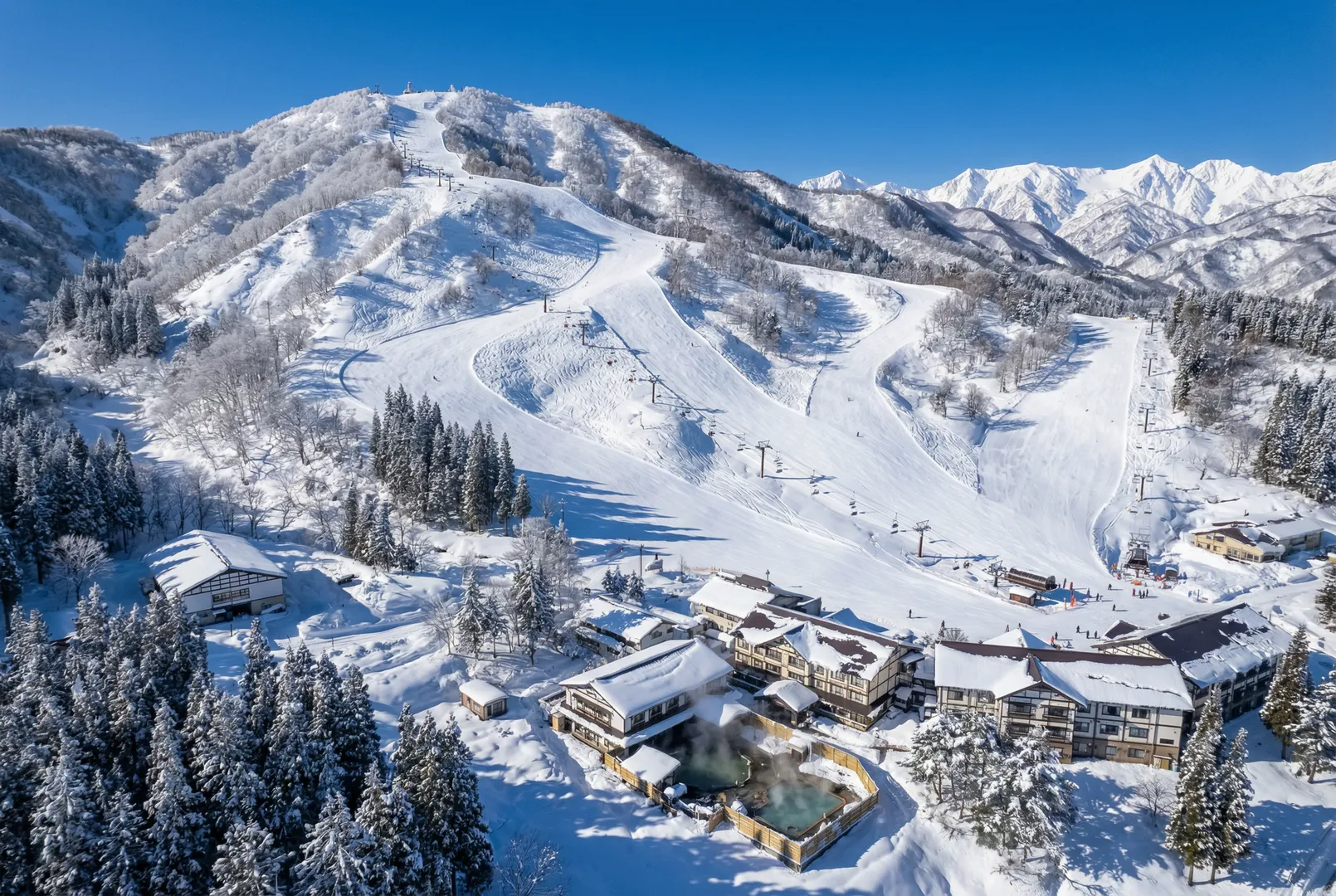 Yakeyama Onsen ski resort