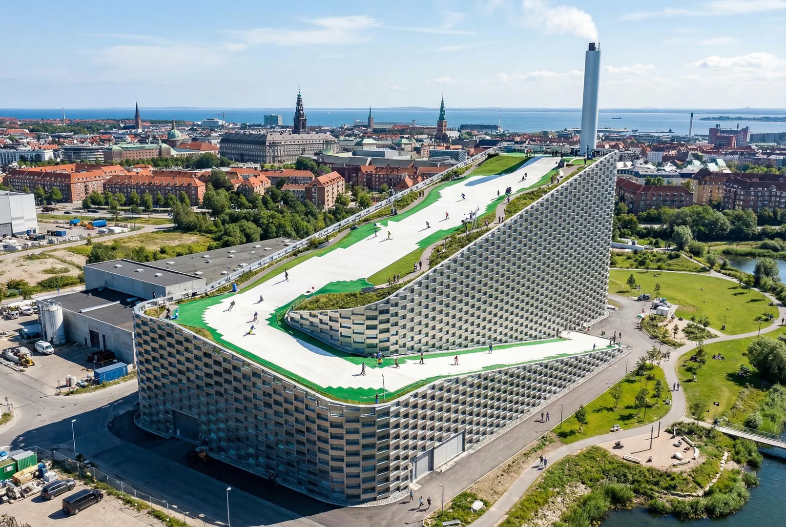 CopenHill – Copenhagen (dry slopes) ski resort