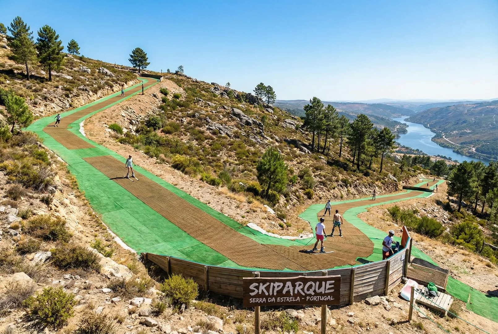 Skiparque Serra da Estrela (dry slopes)