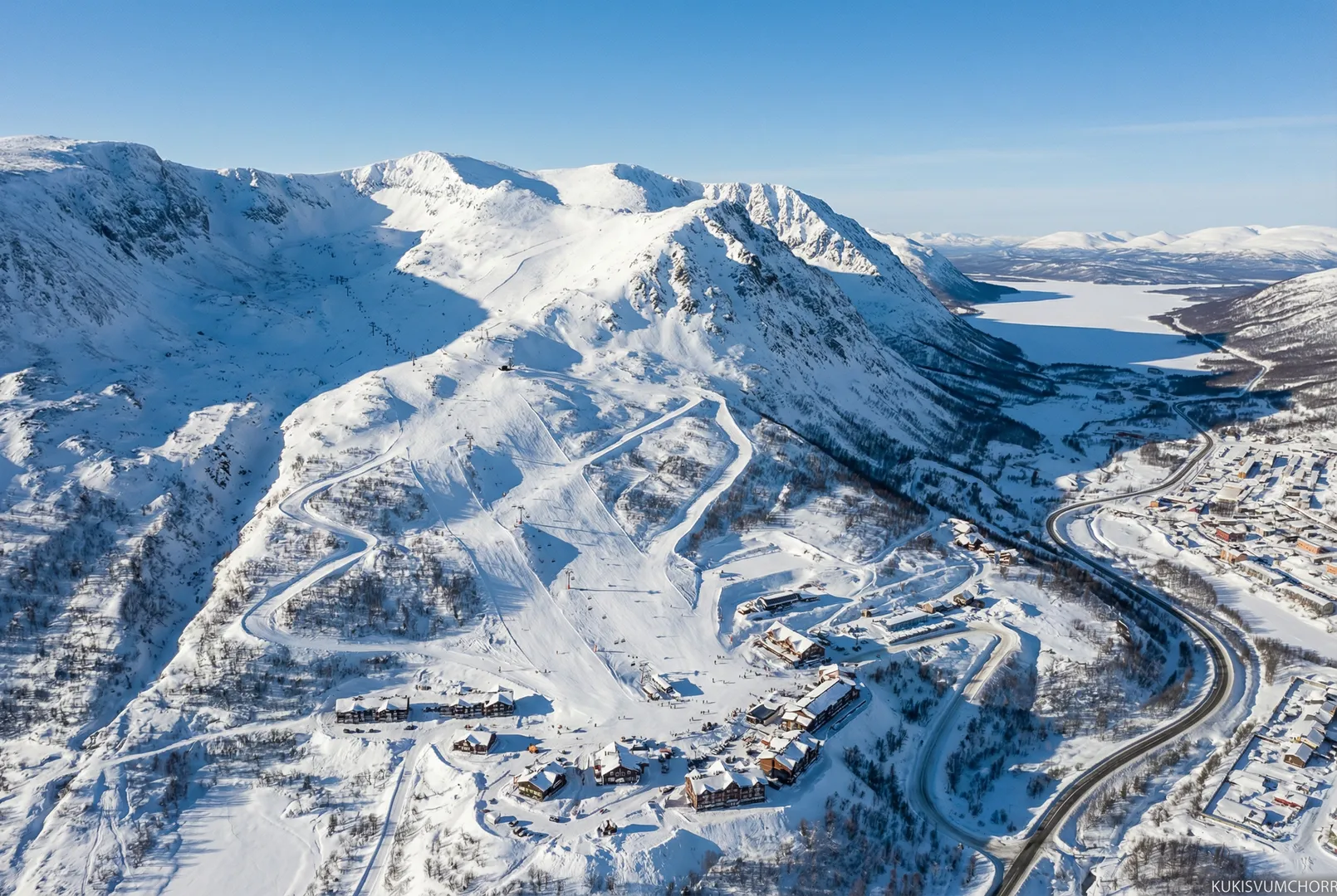 Kukisvumchorr ski resort