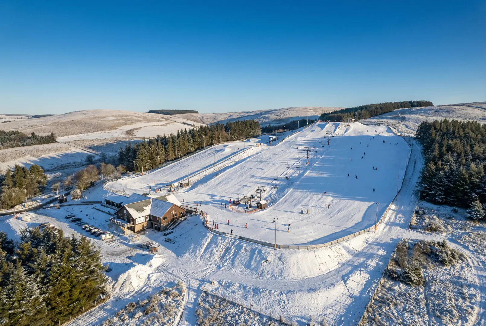 Aberdeen Snowsports Centre (dry slopes)