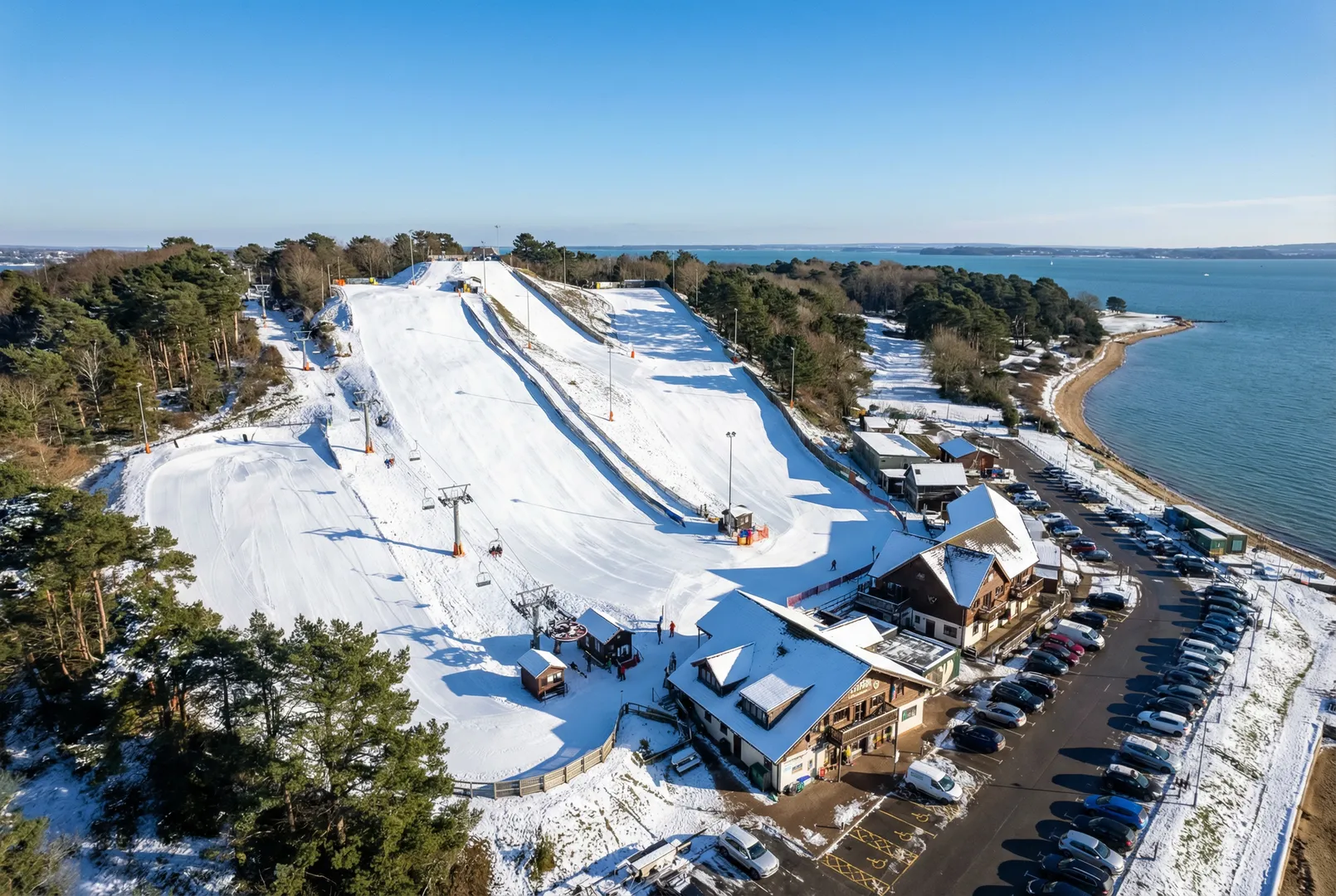 Calshot Activities Centre (dry slopes) ski resort