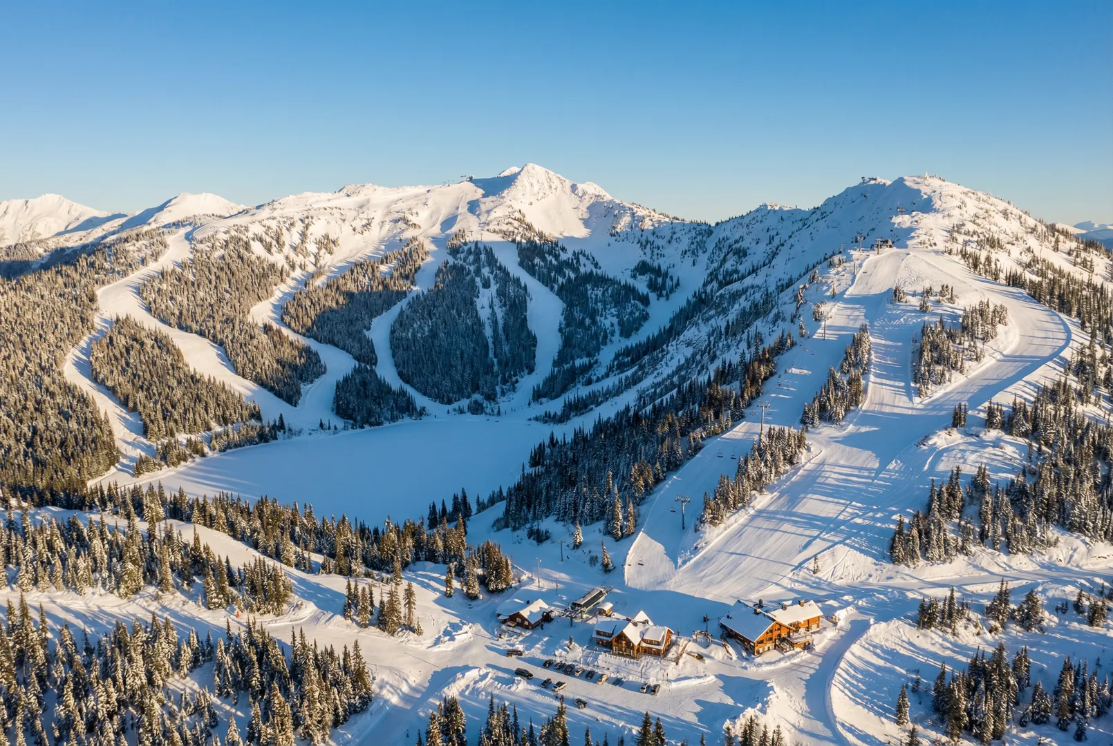 Last Frontier – Bob Quinn Lake ski resort