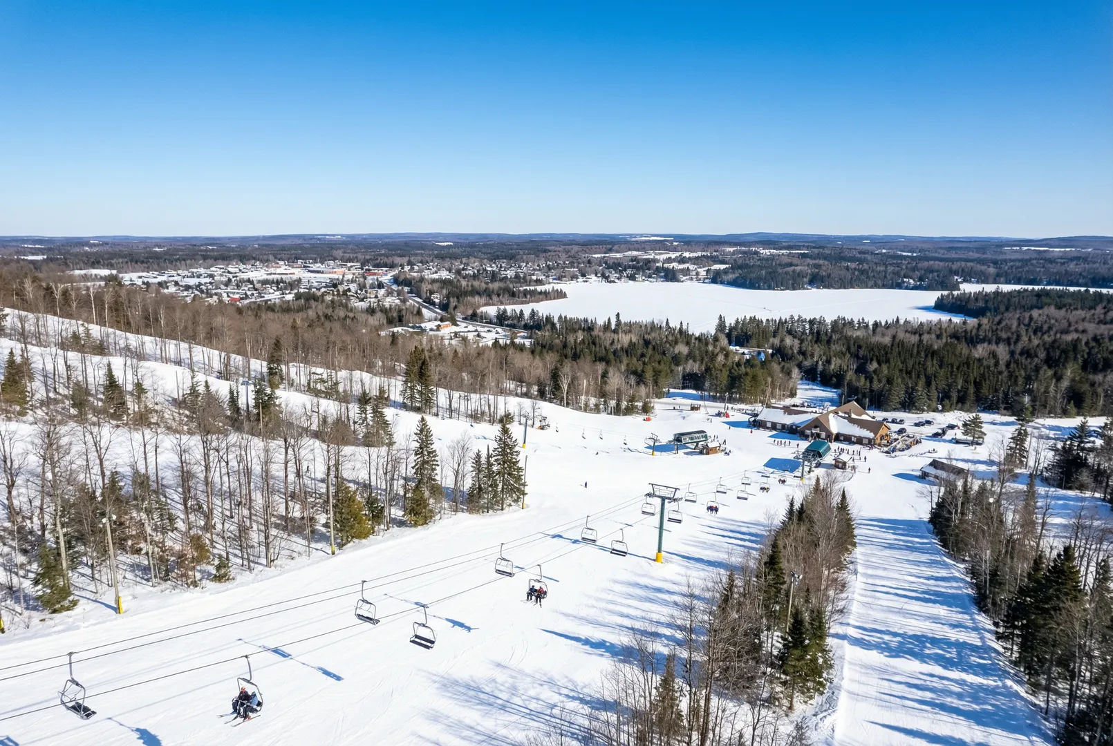 Laurentian Ski Hill – North Bay ski resort