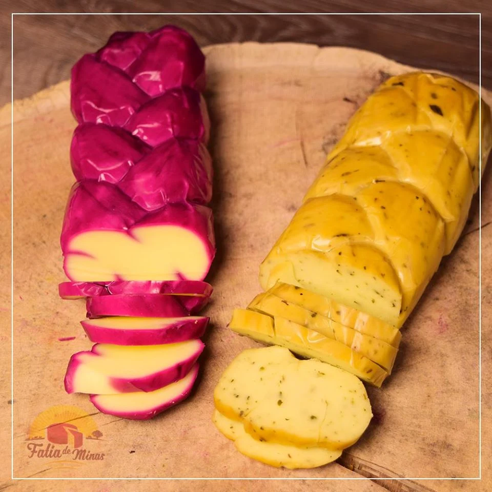 Queijo Mussarela Trançado (Sabor Alho) 500g ±