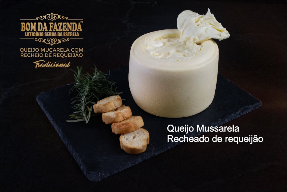 Queijo recheado com requeijão de corte 500g ±