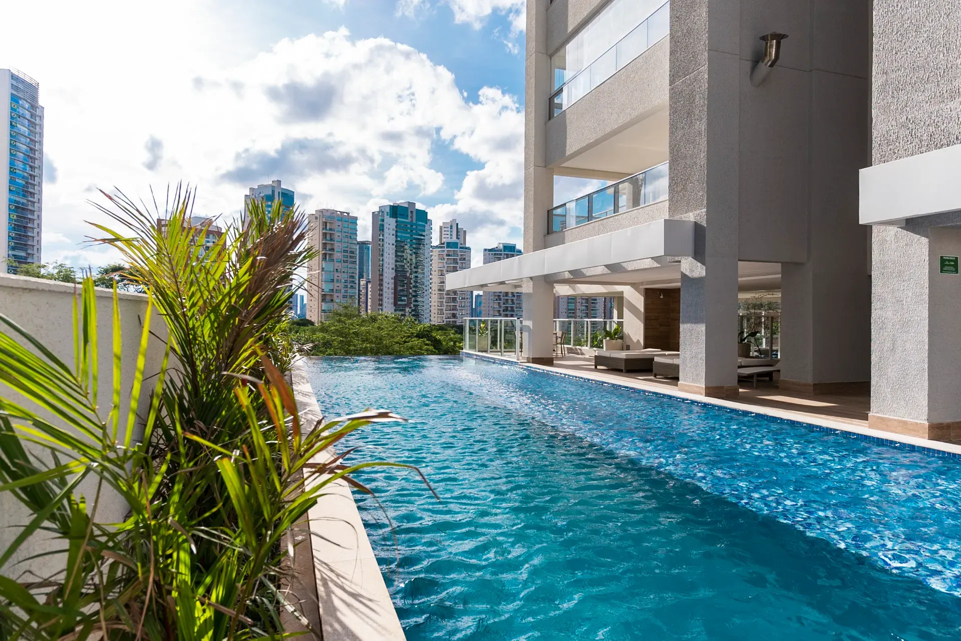 Apartamento 4 Suítes