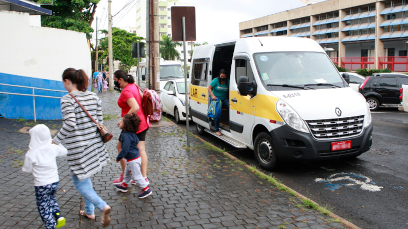 Decisão judicial garante transporte escolar a estudante em Uberlândia