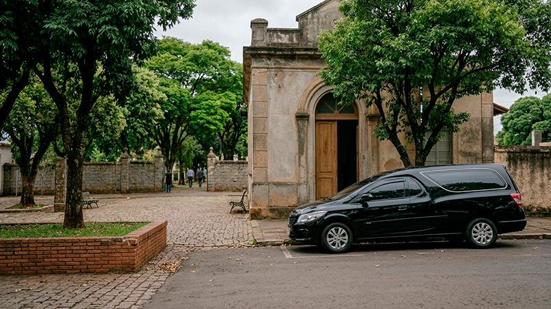 Serviço funerário em Uberlândia volta ao centro de críticas e Ministério Público reforça necessidade de nova licitação