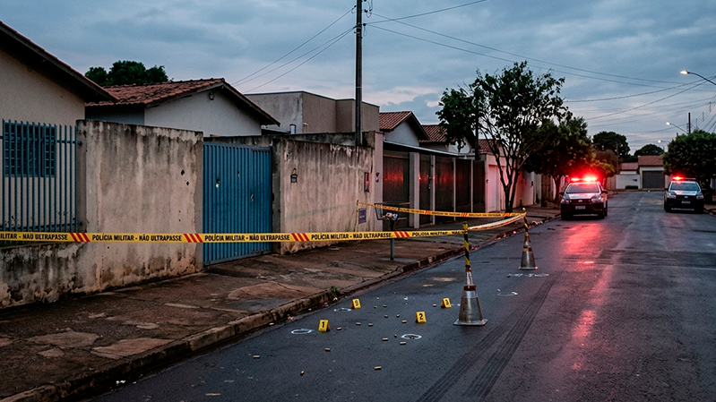 Ataque a tiros no Marta Helena deixa vítima em estado grave