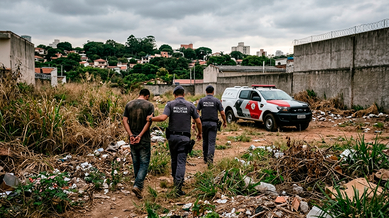 Suspeito de estupro e agressão é preso após ataque em terreno baldio no Morumbi