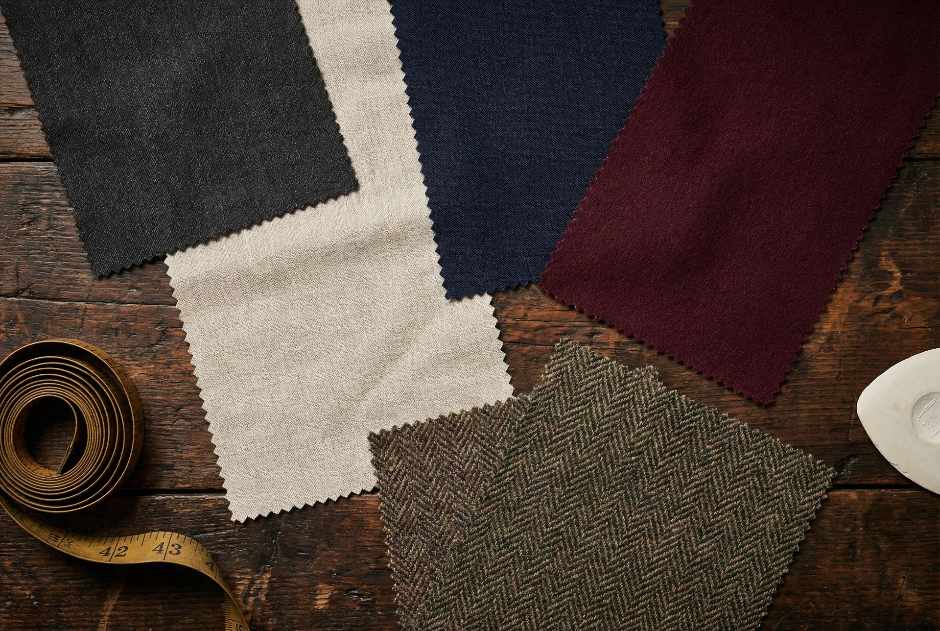 Amostras de tecidos premium para ternos