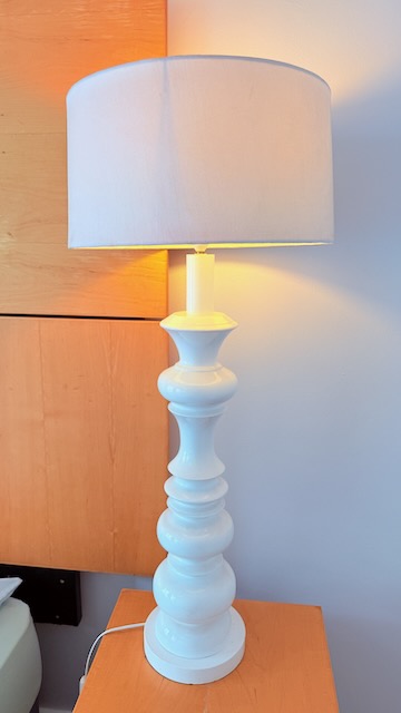 2 White Side Lamps 1