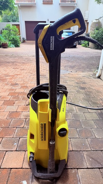 Karcher K4 Pressurer Washer 1