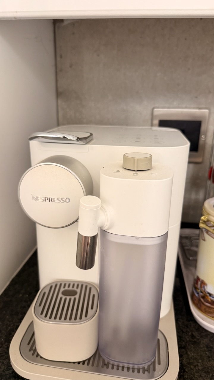 Nespresso Gran Lattissima Coffee Machine