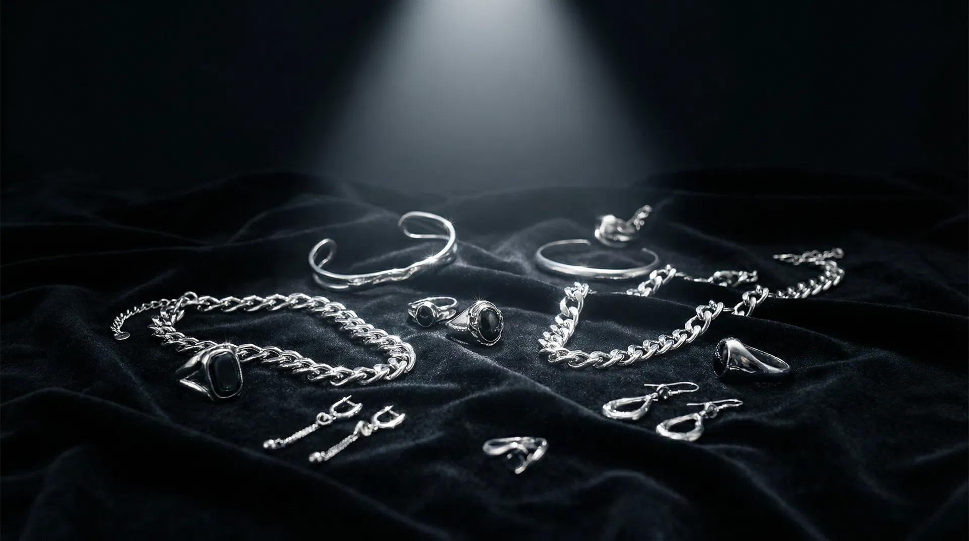Silver jewellery collection
