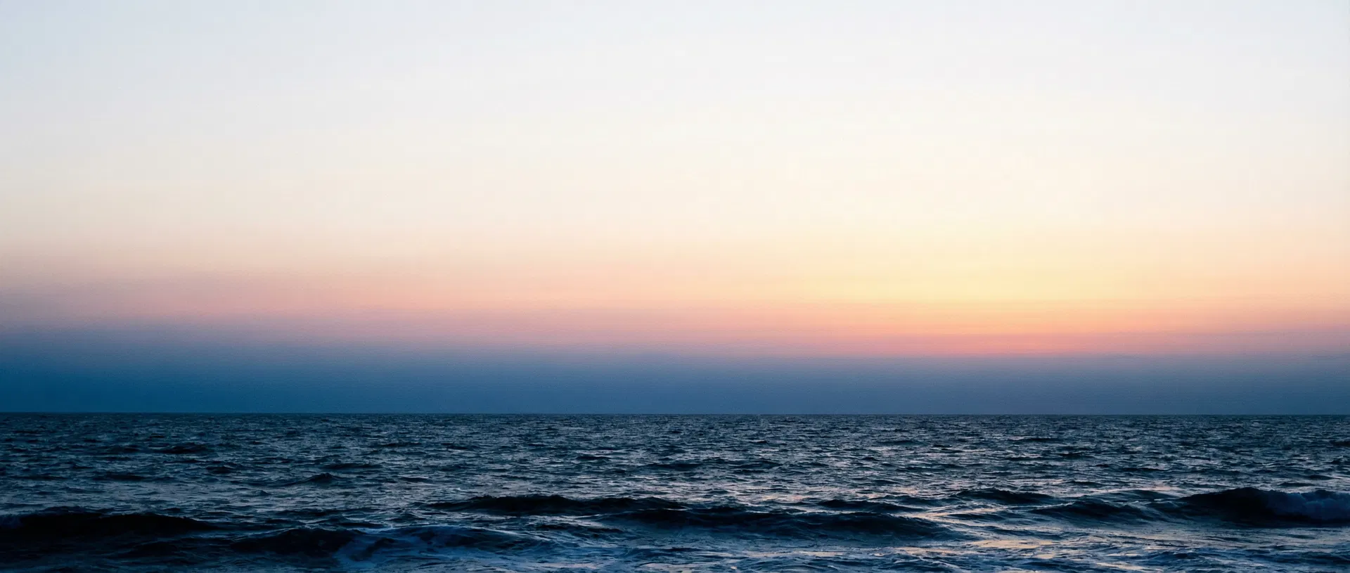 Ocean horizon at dawn