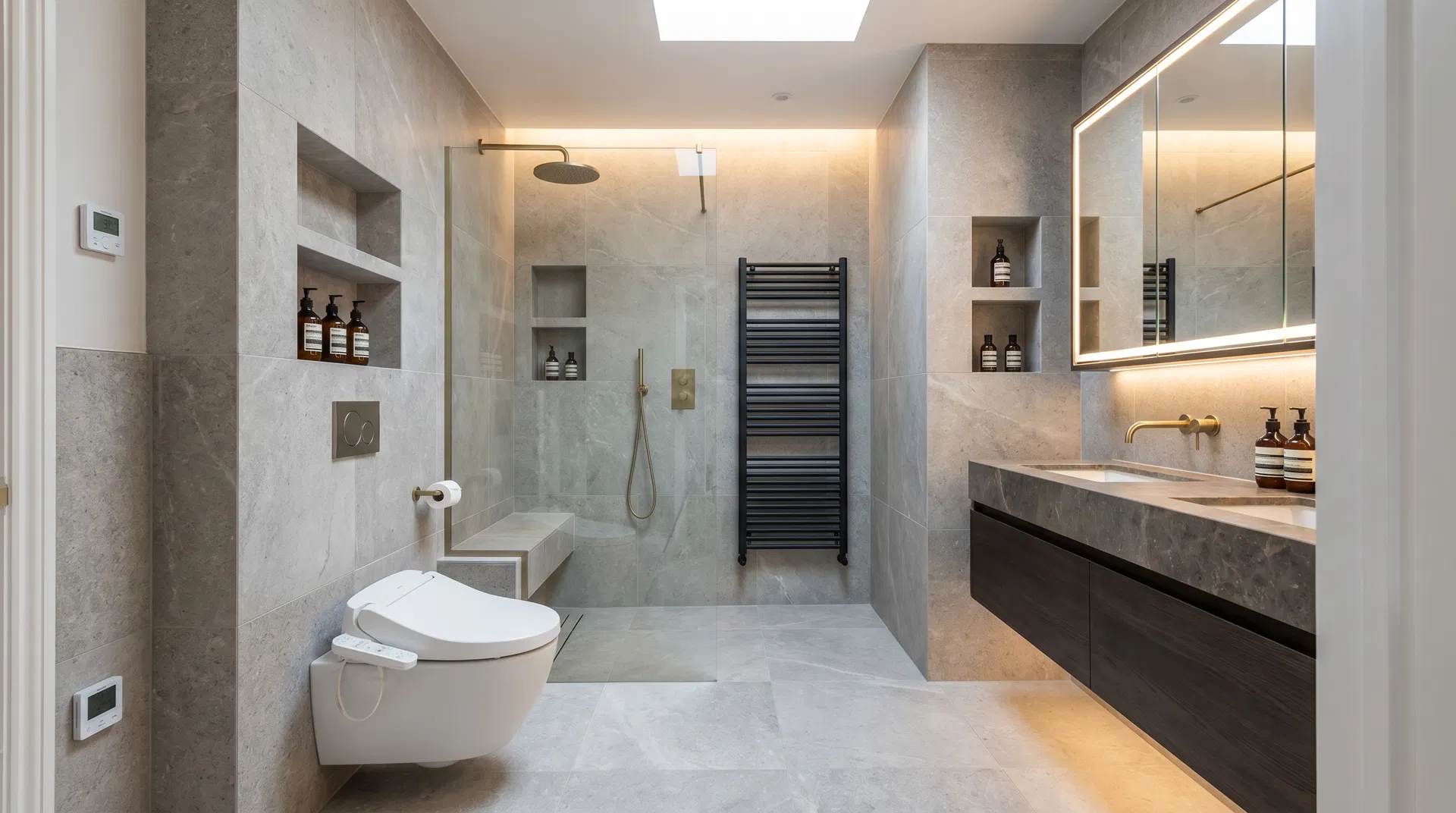 Badausstattung Hamburg – Sanitärobjekte, Armaturen & Möbel