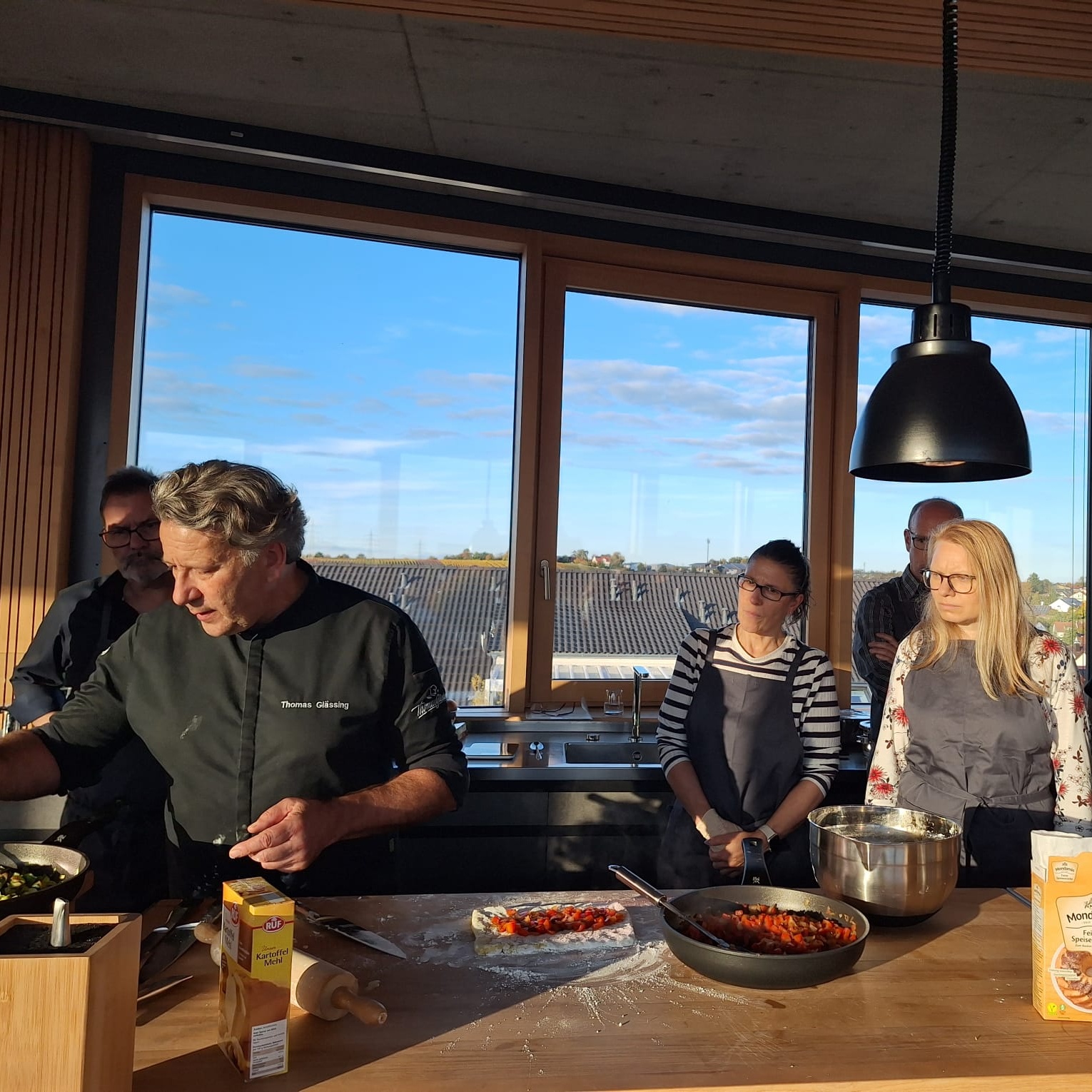 Valentinstag-Mitmachdinner für Paare und Polis – 4-Gang-Menü