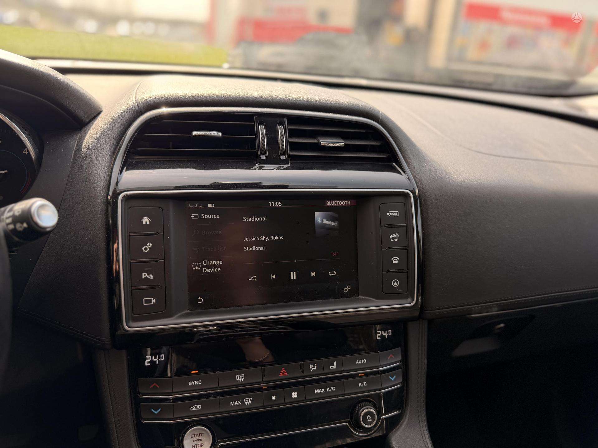 Jaguar F-Pace nuotrauka 6