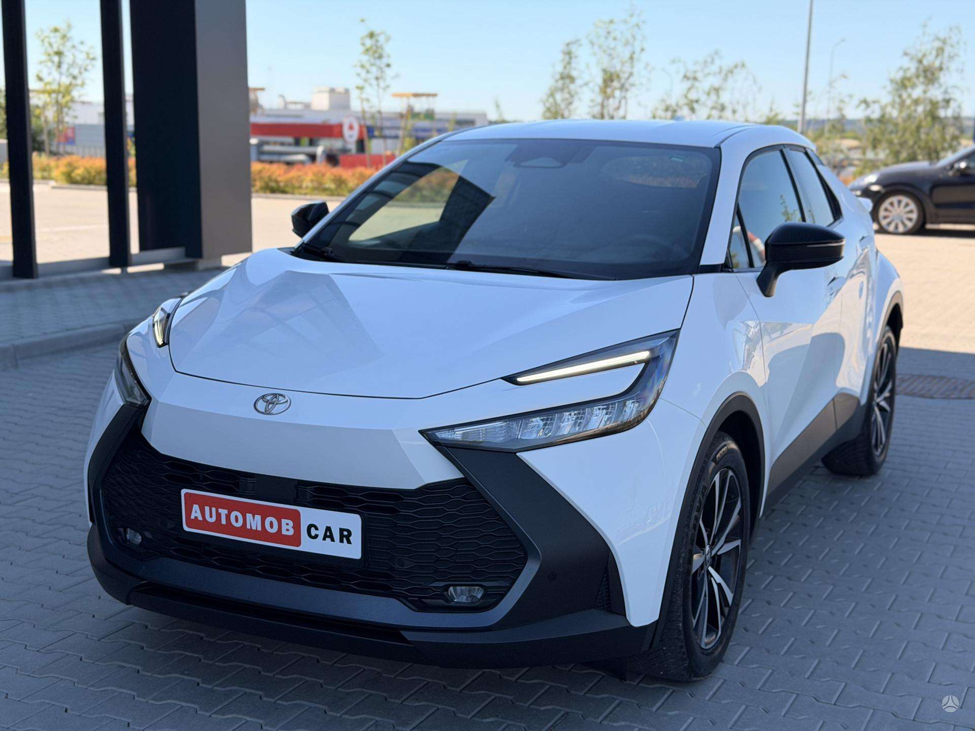 Toyota C-HR nuotrauka 1 iš 32