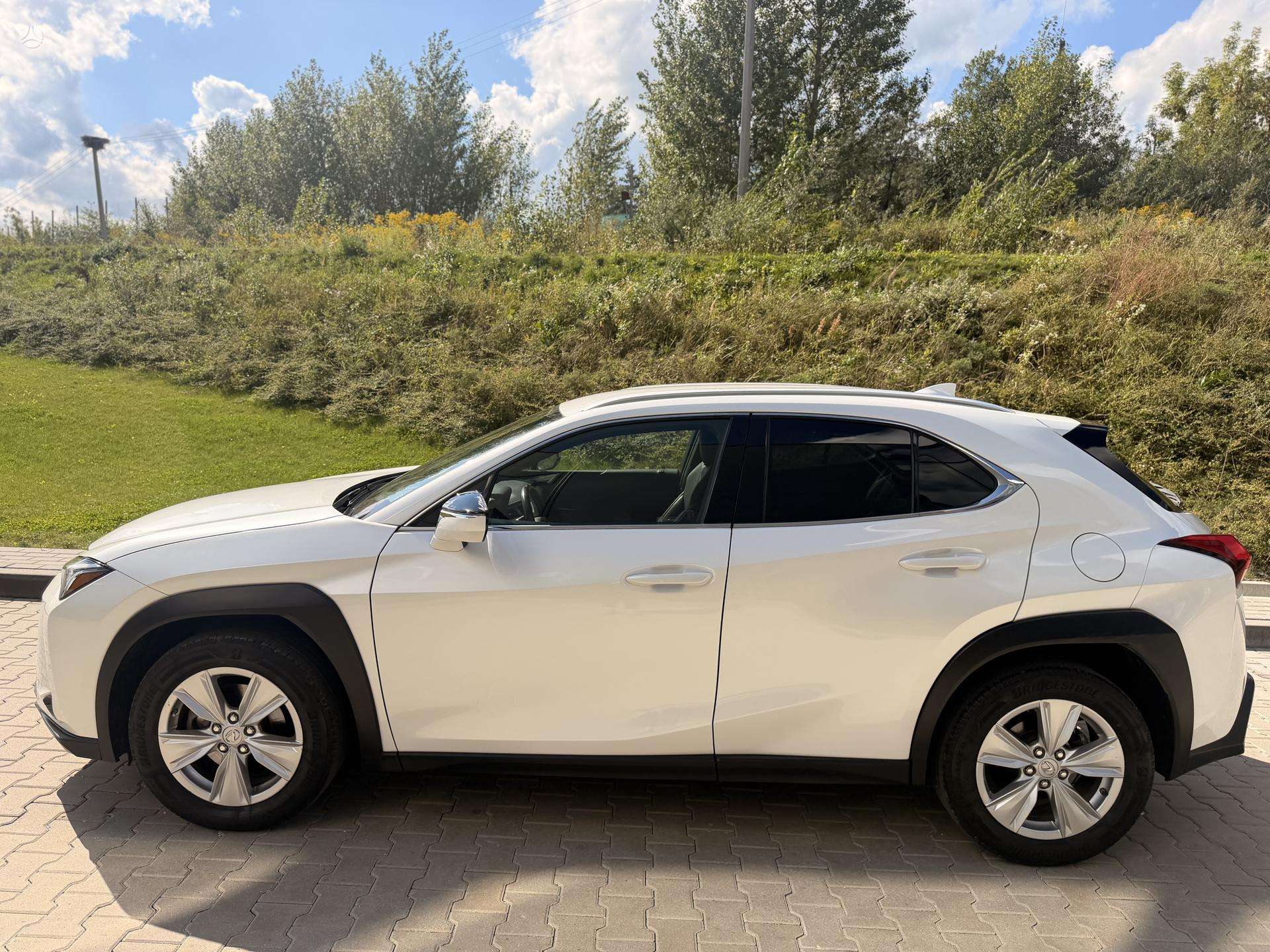 Lexus UX 250h nuotrauka 7