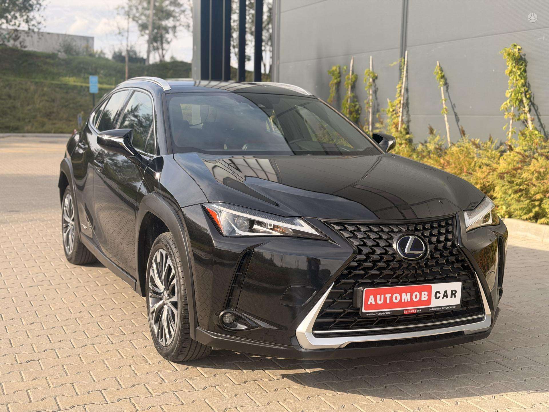 Lexus UX 250h nuotrauka 4