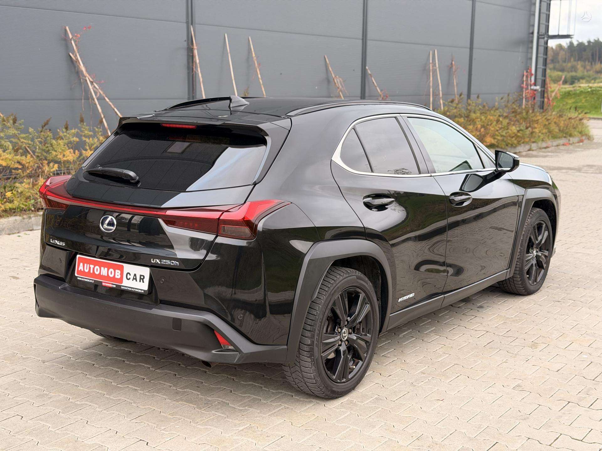 Lexus UX 250h nuotrauka 8