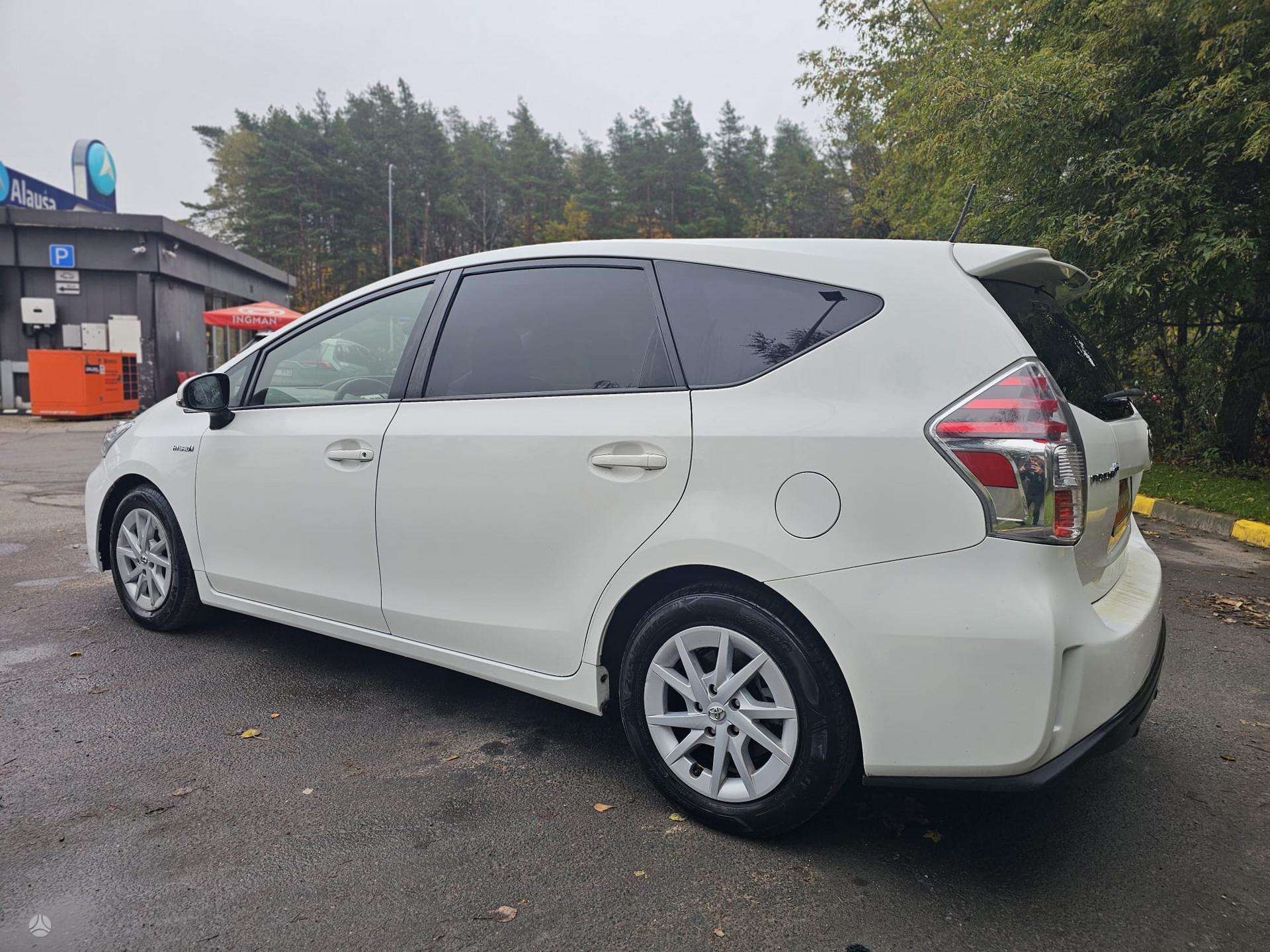 Toyota Prius+ nuotrauka 8