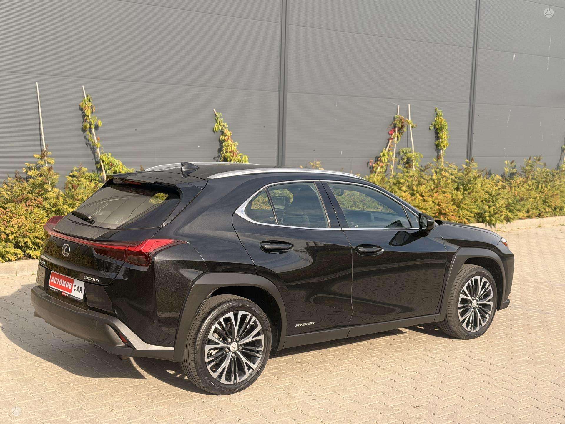 Lexus UX 250h nuotrauka 8