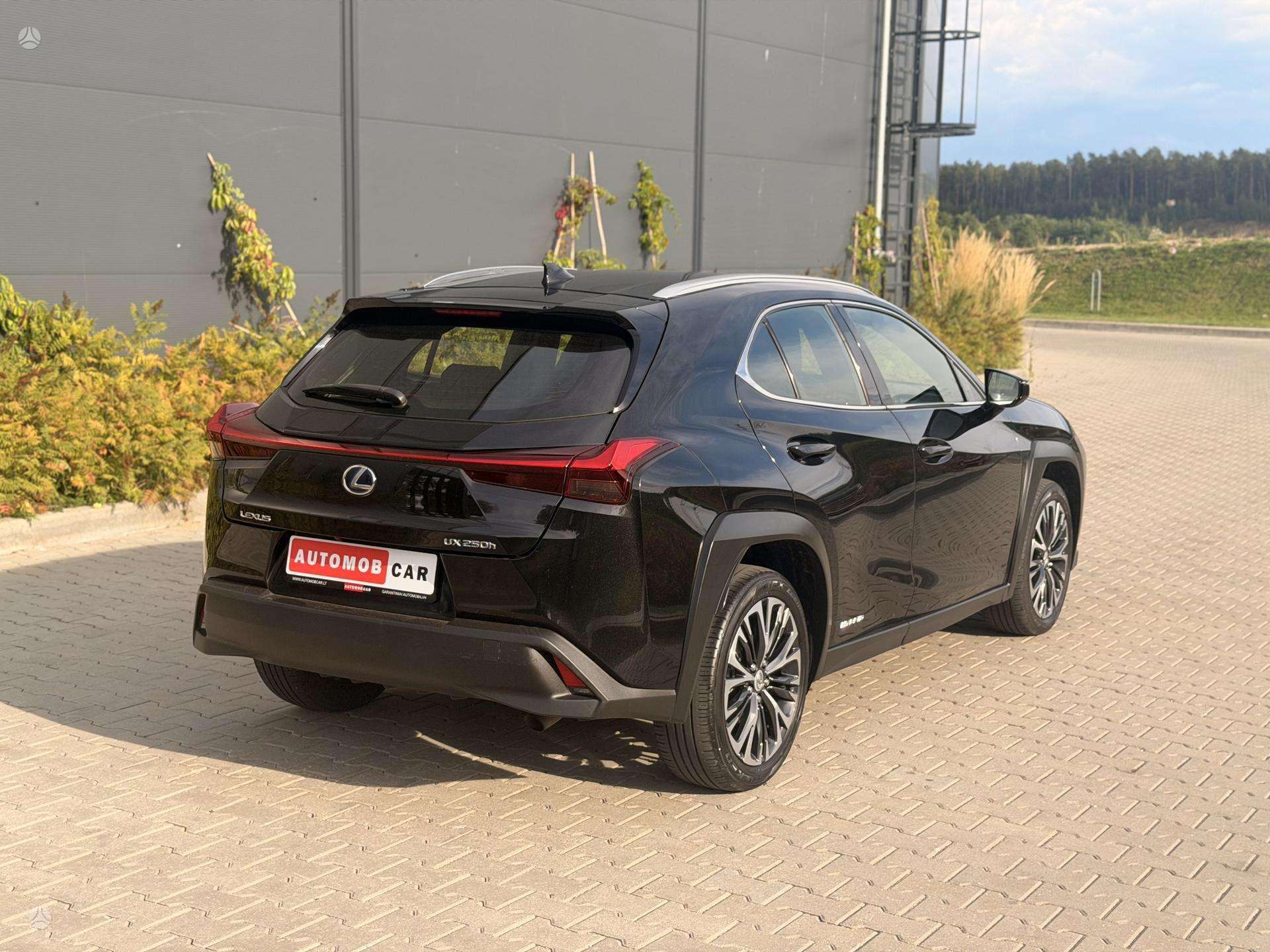 Lexus UX 250h nuotrauka 7