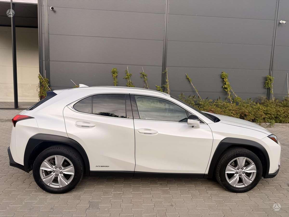Lexus UX 250h nuotrauka 5
