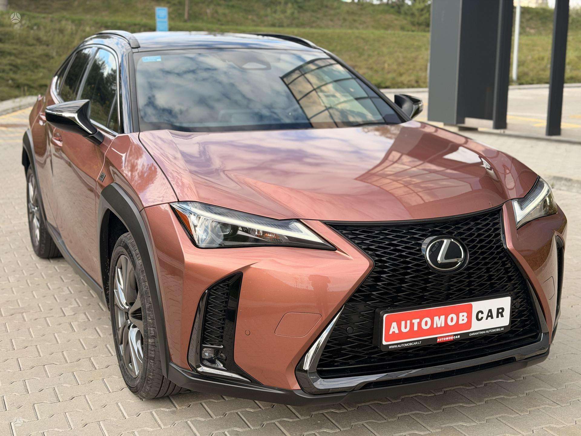 Lexus UX 300h nuotrauka 5